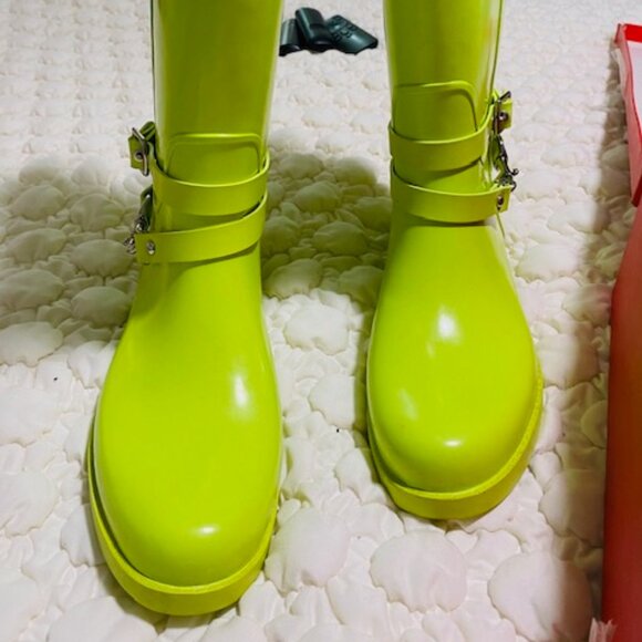 authentic Coach Boots - Picture 1 of 9